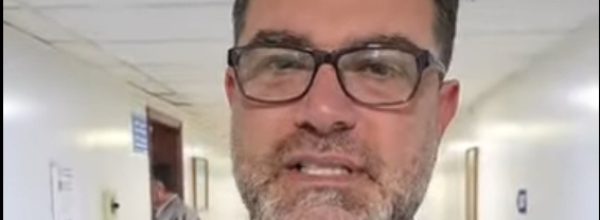 الدكتور جان الشيخ رئيس النجدة الشعبية اللبنانية ، بزيارة تفقدية لمستشفى الدكتور حكمت الأمين في النبطية جنوب لبنان