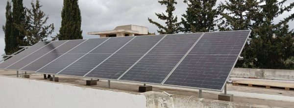 الانتهاء من تركيب نظام للطاقة الشمسية لمركز مدرسة برجا